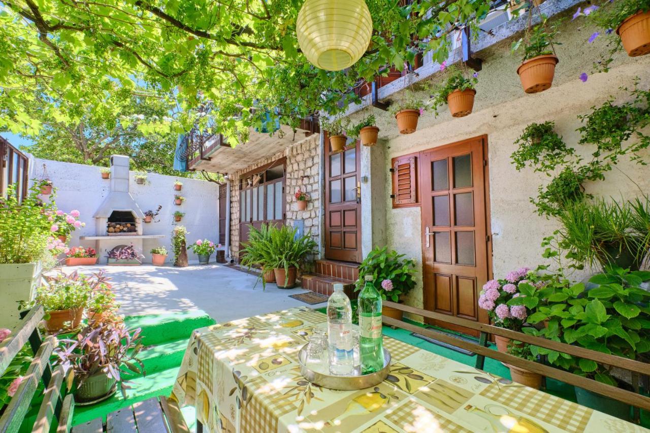 Apartman Ana Mali Losinj Luaran gambar